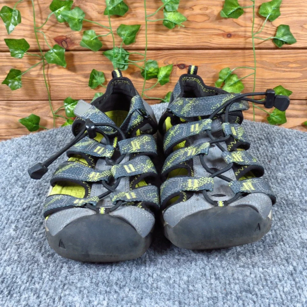 KEEN‎ Newport Neo H2 Kids Size 5 Gray Green Sport Sandals Water Trail